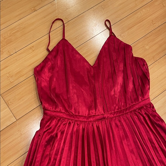 Petal & Pup Red Jumpsuit - Picture 3 of 11